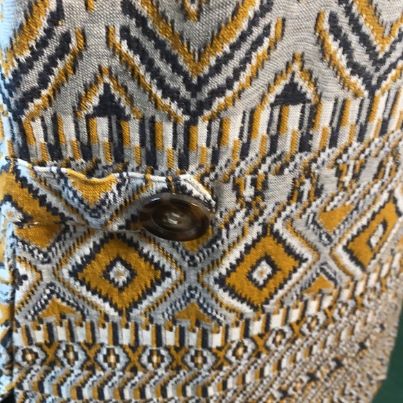 Romeo & Juliet Couture geometric print dress. - Picture 6 of 8